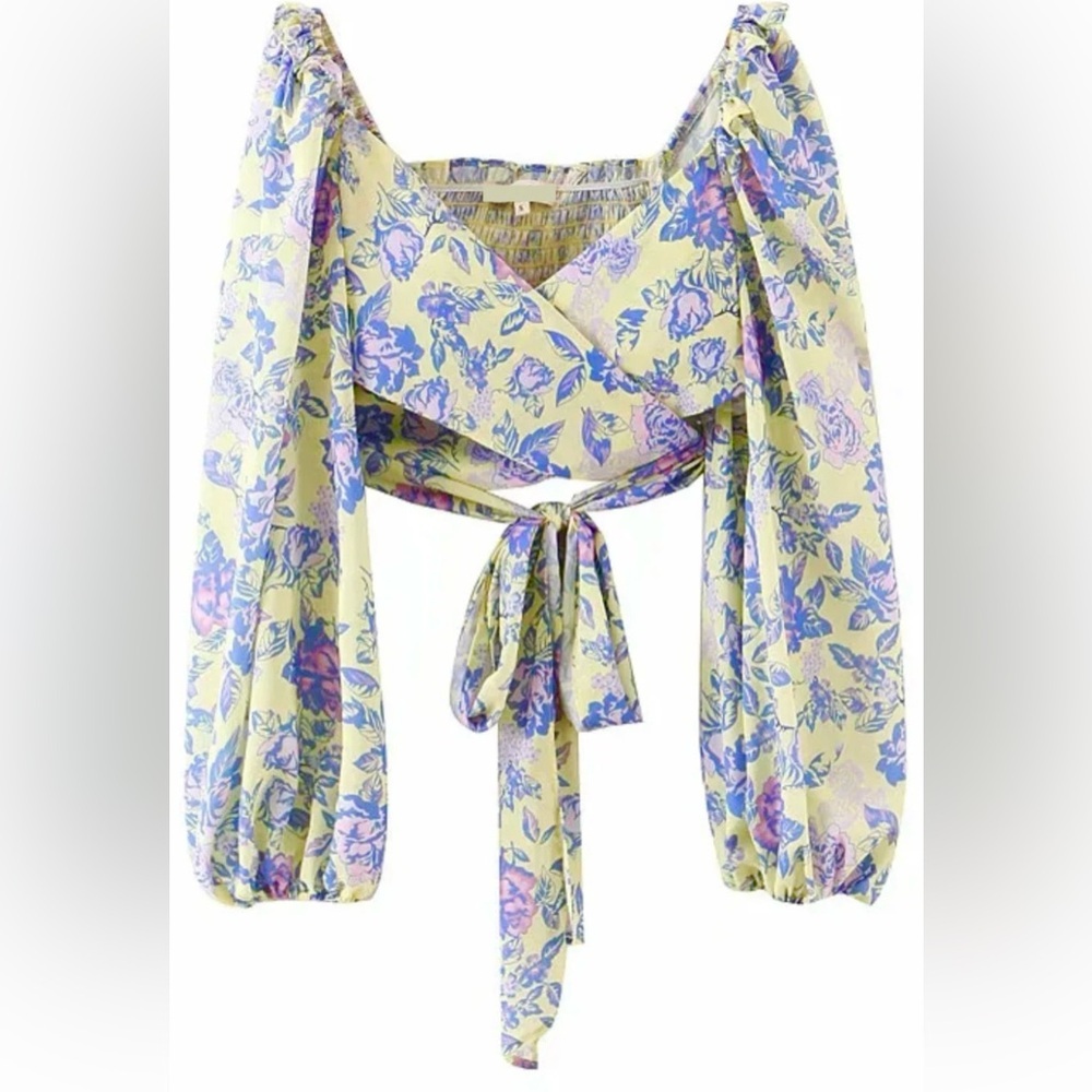 Strangers & Lovers Floral Wrap Crop Top Puff Sleeve Tieβ Front Size S Romantic - Picture 4 of 11